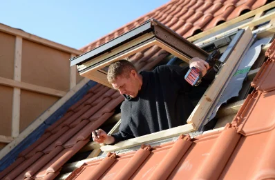 Pose de fenêtres de toit Velux à Corribert